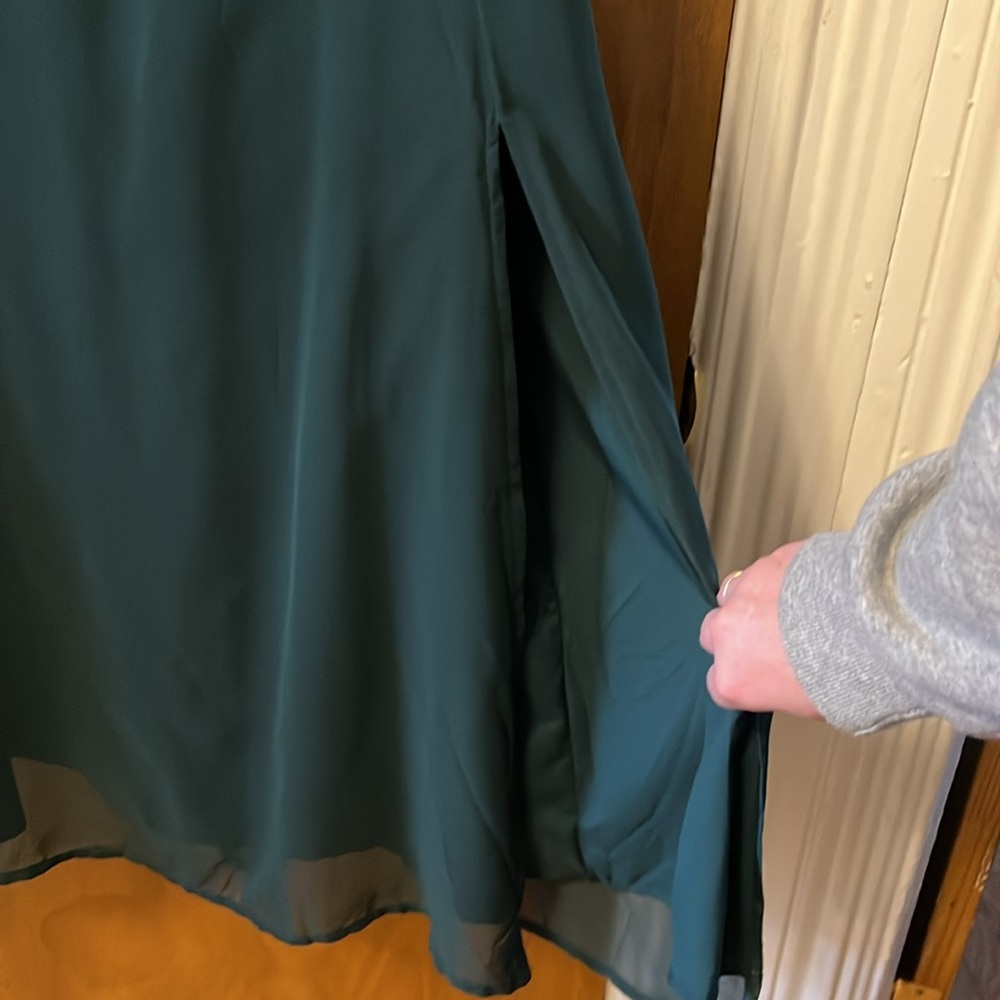 Cider 4X Green Tie Shoulder Dress with leg slit - Picture 4 of 8